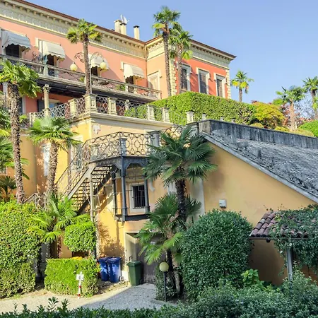 - Panoramic & Private Parking *