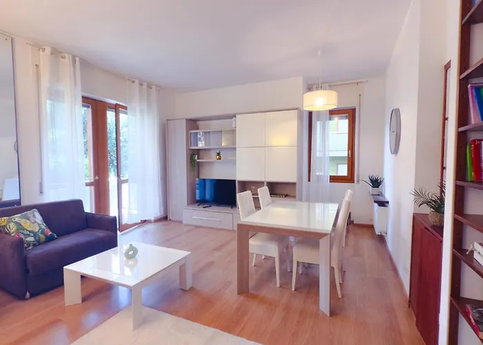 - Panoramic & Private Parking דירה צ'רנוביו